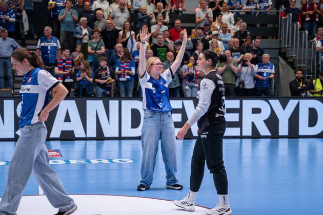 HSG Blomberg Lippe GER vs Thueringer HC GER Handball, 1 Handball Bundesliga Women, Semifinal, Game 3, 9 5 2026, Season 2025 2026, Blomberg Marie Michalczik HSG Blomberg Lippe, 24 celebrates after the victory against Thueringer HC GER and the entry into the final Blomberg Sporthalle an der Ulmenallee Germany