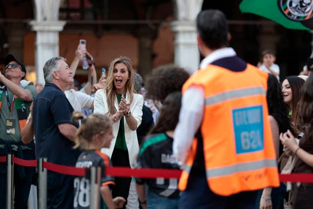 May 9, 2026, Venezia, Italy, Italy: Francesca BODIE (VeneziaÃ¢â‚¬â ¢s president) Celebrations by Venezia FC and its fans after winning the Serie BKT championship and securing promotion to Serie A on 9 May, 2026, Venezia, Italy Venezia Italy - ZUMAr199 20260509_zsp_r199_037 Copyright: xMattiaxRadonix