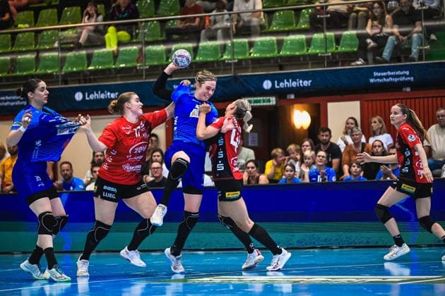 Scene with Annefleur Bruggeman 11 Sport Union Neckarsulm and Merle Albers 39 Sport Union Neckarsulm Scene with Annefleur Bruggeman 11 Sport Union Neckarsulm and Merle Albers 39 Sport Union Neckarsulm Copyright: xspeedshotx