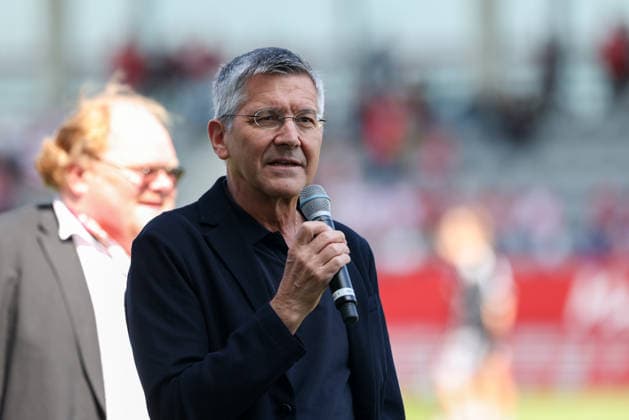 Herbert Hainer FC Bayern Muenchen, President with microphone before the match, GER, FC Bayern Muenchen vs Eintracht Frankfurt, Soccer, Google Pixel Women Bundesliga, 25 Matchday, Season 2025 2026, 09 05 2026, DFL DFB REGULATIONS PROHIBIT ANY USE OF PHOTOGRAPHS as IMAGE SEQUENCES and or QUASI VIDEO, GER, FC Bayern Muenchen vs Eintracht Frankfurt, Football, Google Pixel Womens Bundesliga, 25 Matchday, Season 2025 2026, 09 05 2026 Muenchen Copyright: xEibner-Pressefoto JennixMaulx EP_JML