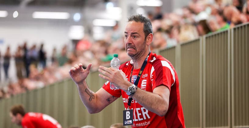 09 05 2026, Germany, Backnang, Handball 2 Bundesliga, HC Oppenweiler Backnang vs SG BBM Bietigheim, BBM coach Iker Romero