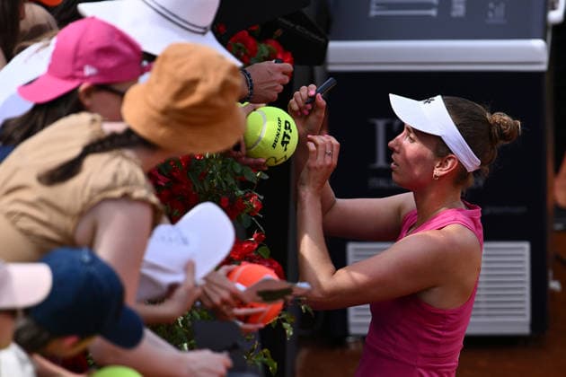 TENNIS - Internazionali di Tennis - Internazionali BNL d Italia Photo by IPA ABACAPRESS.COM84518752 - Elise Mertens of Belgium celebrate the victory against Jasmine Paolini of Italy during the Internazionali BNL d Italia Day Four at Foro Italico on May 08, 2026 in Rome, Italy. Rome Italy  Copyright: xIPAxSport ABACAx