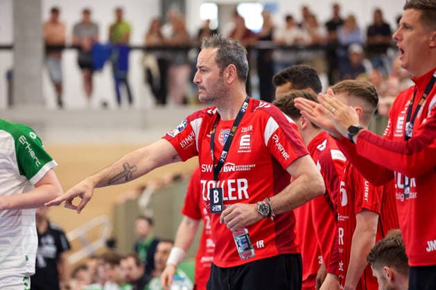 09 05 2026, Germany, Backnang, Handball 2 Bundesliga, HC Oppenweiler Backnang vs SG BBM Bietigheim, BBM coach Iker Romero
