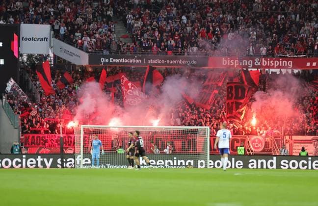 09 05 2026 Soccer Season 2025 2026 2 Soccer Bundesliga 33 Matchday 1 FC Nürnberg FCN Club FC Schalke 04 S04 Gelsenkirchen Sportfoto Zink DaMa xdaxmax DFL regulations prohibit any use of photographs as image sequences and or quasi video only for editorial use Symbolbild Symbolfoto Feature Impression Pyrotechnik Pyro Bengalfackel Bengalfackeln Rauch der Clubfan Clubfans FCN Fans Fans