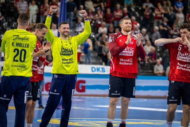 DAIKIN HBL SG Flensburg Handewitt vs TBV Lemgo Lippe 09 05 26 Cheering after victory Team SG Flensburg Handewitt DAIKIN HBL SG Flensburg Handewitt vs TBV Lemgo Lippe, GP JOULE Arena on 09 05 26 Copyright: xBEAUTIFULxSPORTS MarioxM.xKobergx