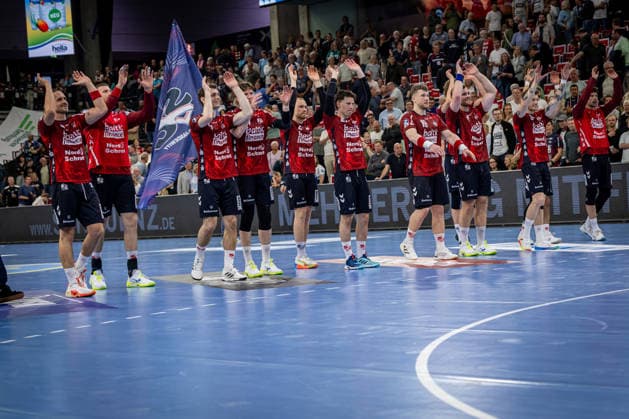 DAIKIN HBL SG Flensburg Handewitt vs TBV Lemgo Lippe 09 05 26 Cheering after victory Team SG Flensburg Handewitt DAIKIN HBL SG Flensburg Handewitt vs TBV Lemgo Lippe, GP JOULE Arena on 09 05 26 Copyright: xBEAUTIFULxSPORTS MarioxM.xKobergx