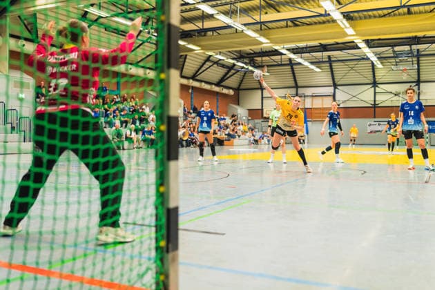 Zoe Davenport HC Roedertal, 24 at 7 meters Bergischer HC vs HC Roedertal, Handball, 2 Handball Bundesliga, Matchday 27, Season 2025 26, 09 05 2026, Bergischer HC vs HC Roedertal, Handball, 2 HBL, Matchday 27, Season 2025 26, 09 05 2026 Solingen Copyright: xEibner-Pressefoto LukasxBaldygax EP_LBA