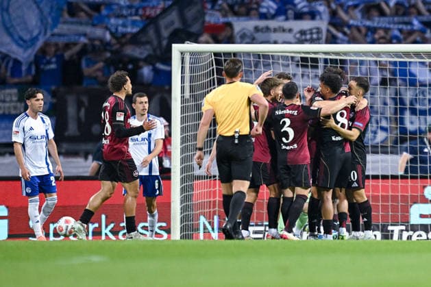 09 05 2026, Soccer, 2 Bundesliga, Season 2025 2026, Matchday 32, 1 FC Nürnberg FC Schalke 04, Fabio Gruber 1 FC Nürnberg is happy about the goal for 1 0, xRHR PHOTO YYx Copyright: KROEGER RHR-FOTOx RHR-FOTO YY