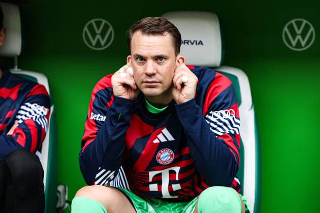 Torwart Manuel Neuer (FC Bayern München,1) - 1 Fussball Bundesliga Saison 2025-2026 Punktspiel VfL Wolfsburg vs. FC Bayern München in der Volkswagen Arena in Wolfsburg - Fussball,Deutschland,Mann,Männer,09.05.2026 *** Goalkeeper Manuel Neuer FC Bayern Munich,1 1 Soccer Bundesliga Season 2025 2026 Point Match VfL Wolfsburg vs FC Bayern Munich at the Volkswagen Arena in Wolfsburg Soccer,Germany,Man,Men,09 05 2026