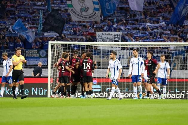 Nuremberg celebrate the 1 0 by Fabio Gruber 4 1FC Nuernberg , 1 FC Nuernberg vs FC Schalke 04, Football, Men, 2 Bundesliga, DFL, Saison 2025 2026, 33 Spieltag, Rueckrunde, 09 05 2026 DFB regulations prohibit any use of photographs as image sequences and or quasi video Nuernberg Bayern Germany Copyright: xkolbert-press MartinxAgüerax