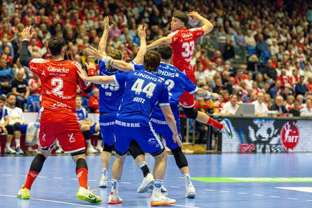 DAIKIN Handball Bundesliga, Kassel, MT Melsungen vs ThSV Eisenach, Rothenbach Halle Kassel 09 05 2026 DAIKIN Handball Bundesliga, Kassel, Germany 09 05 2026 Hans Aaron Mensing MT Melsungen, 33 on the ball, Handball BundesligaL, Match of MT Melsungen vs ThSV Eisenach, Rothenbach Halle Kassel Copyright: xBEAUTIFULxSPORTS Freudensteinx