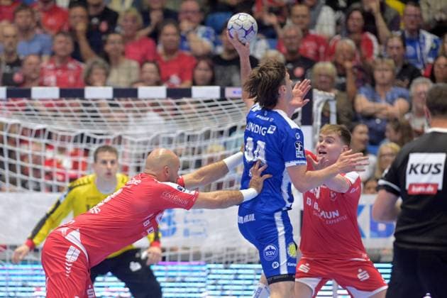 Stephan Seitz ThSV Eisenach 44 on the ball , Adrian Sipos MT Melsungen 8 , Reynir Thor Stefansson MT Melsungen 19 R , GER, MT Melsungen ThSV Eisenach, Handball, 1 Bundesliga, 31 Matchday, Season 2025 2026, 09 05 2026, GER, MT Melsungen ThSV Eisenach, Handball, 1 Bundesliga, 31 Matchday, Season 2025 2026, 09 05 2026 Kassel Copyright: xEibner-Pressefotox xRolandxSippelx EP_RSL