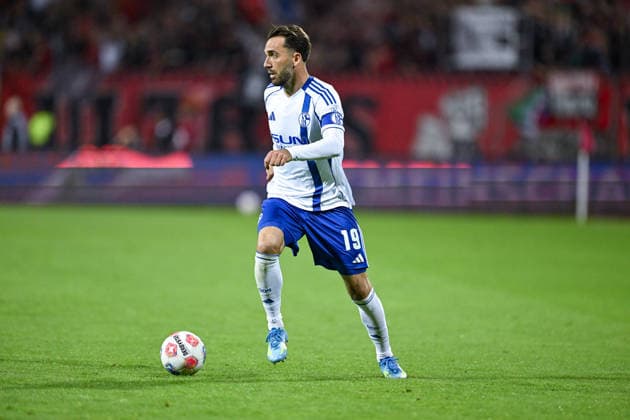 09 05 2026, Football, 2 Bundesliga, Season 2025 2026, Matchday 32, 1 FC Nürnberg FC Schalke 04, Kenan Karaman FC Schalke 04 xRHR PHOTO YYx Copyright: KROEGER RHR-FOTOx RHR-FOTO YY