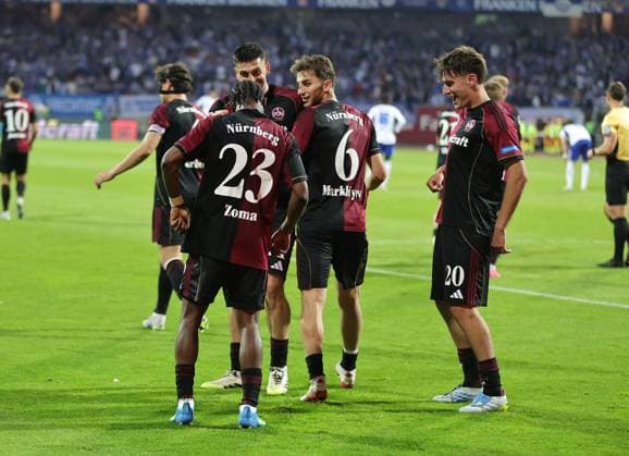 09 05 2026 Soccer Season 2025 2026 2 Soccer Bundesliga 33 Matchday 1 FC Nürnberg FCN Club FC Schalke 04 S04 Gelsenkirchen Sportfoto Zink DaMa xdaxmax DFL regulations prohibit any use of photographs as image sequences and or quasi video only for editorial use Jubel Freude Torjubel nach Tor zum 3 0 Mohamed Ali Zoma 23, 1 FC Nürnberg FCN und Mannschaft Team jubelt freut sich Torschütze Mohamed Ali Zoma 23, 1 FC Nürnberg FCN
