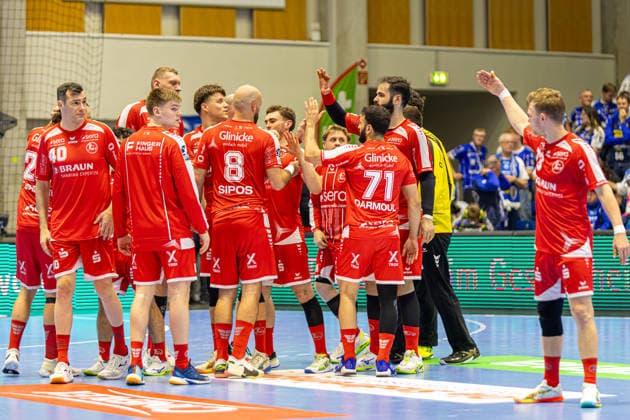 DAIKIN Handball Bundesliga, Kassel, MT Melsungen vs ThSV Eisenach, Rothenbach Halle Kassel 09 05 2026 DAIKIN Handball Bundesliga, Kassel, Germany 09 05 2026 The players of MT Melsungen after the match, Handball BundesligaL, Match of MT Melsungen vs ThSV Eisenach, Rothenbach Halle Kassel Copyright: xBEAUTIFULxSPORTS Freudensteinx