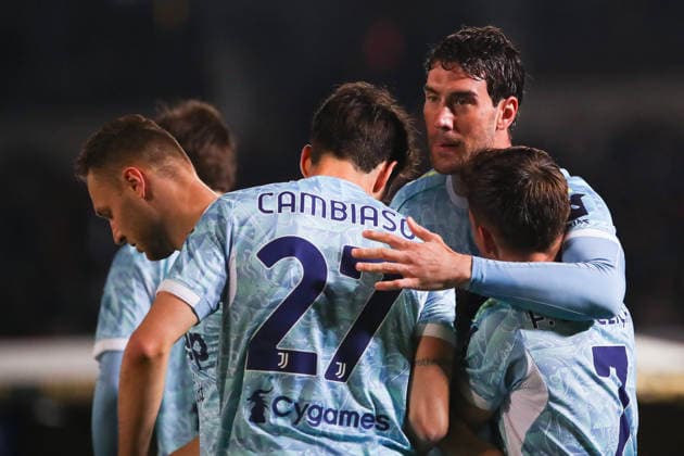 Dusan Vlahovic of Juventus FC celebrates with his team mates the goal of 0-1 scored during the serie A match between US Lecce and Juventus FC at Ettore Giardiniero - Via del Mare stadium in Lecce (Italy), May 09, 2026. massimilianoxcarnabuci