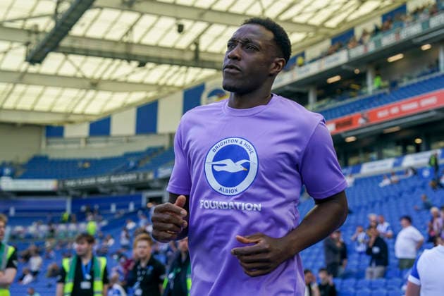 Brighton & Hove Albion v Wolverhampton Wanderers, Premier League Brighton & Hove Albion forward Danny Welbeck (18) warm up during the Brighton & Hove Albion v Wolverhampton Wanderers Premier League match at the American Express Stadium, Brighton & Hove, England on 9 May 2026 Credit: Robbie Hoad Every Second Media Editorial use only. All images are copyright Every Second Media Limited. No images may be reproduced without prior permission. All rights reserved. Premier League and Football League images are subject to licensing agreements with Football DataCo Limited. see https: www.football-dataco.com Copyright: xIMAGO EveryxSecondxMediax ESM-1981-0095 RobbiexHoadx xEveryxSecondxMediax