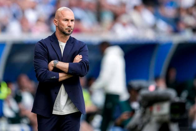 Christian Ilzer (Trainer, Cheftrainer, Hoffenheim), Einzelbild, Einzelfoto, Aktion, Action, 09.05.2026, Sinsheim (Deutschland), Fussball, Bundesliga, TSG 1899 Hoffenheim - SV Werder Bremen, DFB DFL REGULATIONS PROHIBIT ANY USE OF PHOTOGRAPHS AS IMAGE SEQUENCES AND OR QUASI-VIDEO. *** Christian Ilzer Coach, Head Coach, Hoffenheim , Single Image, Single Photo, Action, Action, 09 05 2026, Sinsheim Germany , Soccer, Bundesliga, TSG 1899 Hoffenheim SV Werder Bremen, DFB DFL REGULATIONS PROHIBIT ANY USE OF PHOTOGRAPHS AS IMAGE SEQUENCES AND OR QUASI VIDEO xozx