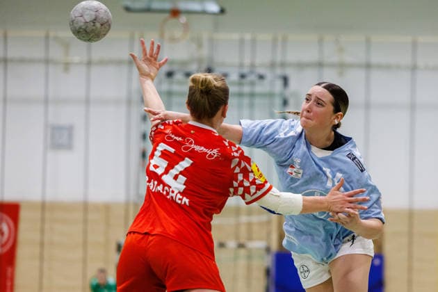 2 Handball Bundesliga Women 1 FSV Mainz 05 TSV Bayer 04 Leverkusen, Mainz, 09 05 2026 Henriette Clauberg TSV Bayer 04 Leverkusen, 14 in the throw against Claire Ramacher 1 FSV Mainz 05, 64 Match of match day 27 of the ALSCO Handball 2 Bundesliga Women between 1 FSV Mainz 05 and TSV Bayer 04 Leverkusen in Mainz on 15 11 2025 Copyright: xBEAUTIFULxSPORTS Hahnex