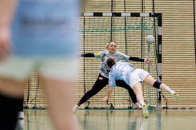 2 Handball Bundesliga Women 1 FSV Mainz 05 TSV Bayer 04 Leverkusen, Mainz, 09 05 2026 Dana Gruner TSV Bayer 04 Leverkusen, 3 converts a seven-meter penalty in the matchday 27 of the ALSCO Handball 2 Bundesliga Women between 1 FSV Mainz 05 and TSV Bayer 04 Leverkusen in Mainz on 15 11 2025 Copyright: xBEAUTIFULxSPORTS Hahnex