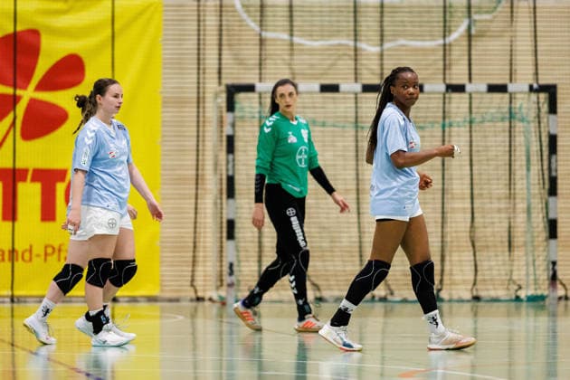 2 Handball Bundesliga Women 1 FSV Mainz 05 TSV Bayer 04 Leverkusen, Mainz, 09 05 2026 Sophia Cormann TSV Bayer 04 Leverkusen, 10 , Jessy Marlonne Souza TSV Bayer 04 Leverkusen, 9 Match from matchday 27 of the ALSCO Handball 2 Bundesliga Women between 1 FSV Mainz 05 and TSV Bayer 04 Leverkusen in Mainz on 15 11 2025 Copyright: xBEAUTIFULxSPORTS Hahnex