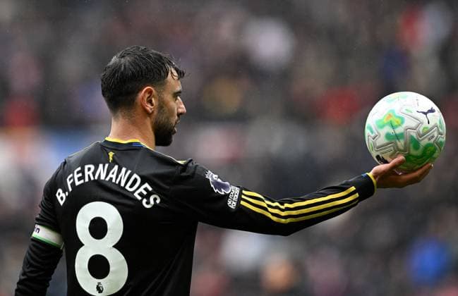 Bruno Fernandes of Manchester United, ManU Sunderland v Manchester United, Premier League, Football, Stadium of Light, Sunderland , UK - 09 May 2026Sunderland Stadium of Light United Kingdom EDITORIAL USE ONLY No use with unauthorised audio, video, data, fixture lists, club league logos or live services. Online in-match use limited to 120 images, no video emulation. No use in betting, games or single club league player publications.  Copyright: xAnnaxGowthorpe Shutterstockx 16861687bp