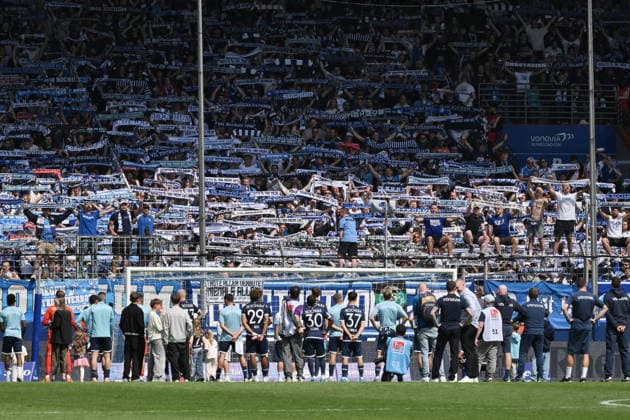Bochums players celebrate the 1 1 and relegation with the fans 09 05 2026, Football 2 Bundesliga, Season 2025 2026, 33 Matchday, VfL Bochum Hannover 96 1 1 DFL regulations prohibit any use of photographs as image sequences and or quasi video Bochum Vonovia Ruhrstadion Nordrhein Westfalen Germany Team2