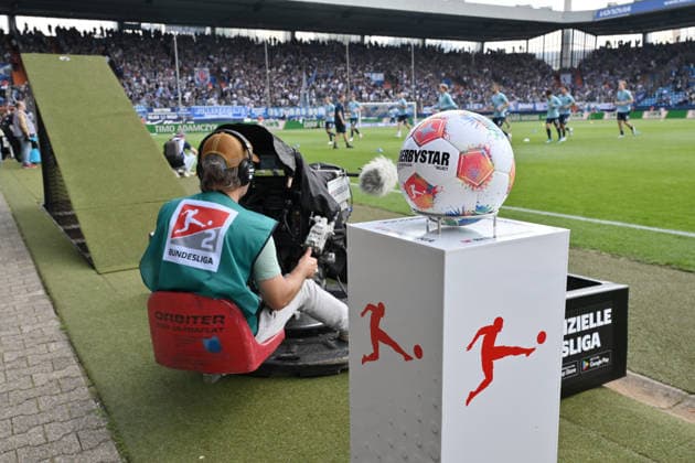 TV camera, left the official Derbystar match ball 09 05 2026, Football 2 Bundesliga, Season 2025 2026, 33 Matchday, VfL Bochum Hannover 96 1 1 DFL regulations prohibit any use of photographs as image sequences and or quasi video Bochum Vonovia Ruhrstadion Nordrhein Westfalen Germany Team2