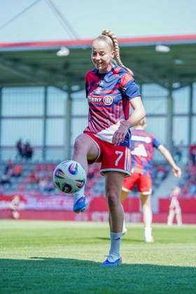 Giulia Gwinn 7 FC Bayern in action at the Google Pixel Womens Bundesliga match FC Bayern Munich Eintracht Frankfurt on 09 05 2026 Munich FC Bayern Campus Germany Germany Germany