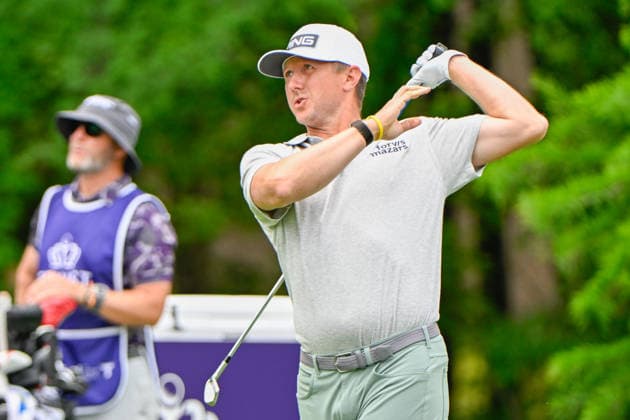 CHARLOTTE, NC - MAY 09: Mackenzie Hughes (CAN) watches his tee shot on 13 during the third round of the Truist Championship on May 9, 2026, at the Quail Hollow Club in Charlotte, North Carolina. (Photo by Ken Murray Icon Sportswire) GOLF: MAY 09 PGA, Golf Herren Truist Championship EDITORIAL USE ONLY Icon2605090253