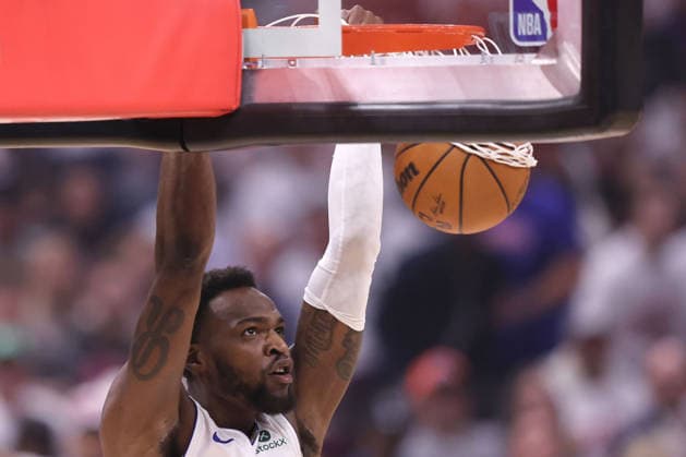 Detroit Pistons Paul Reed (7) dunks against the Cleveland Cavaliers in the third quarter in Cleveland, Ohio Saturday May 9, 2026. The Cavaliers defeated the Pistons 116-109.  CLE20260509122 AARONxJOSEFCZYK