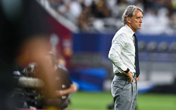 May 9, 2026, Doha, Qatar: Roberto Mancini, head coach of Al Sadd SC seen in action during the Amir Cup 2026 Final match between Al Sadd SC and Al Gharafa SC at Khalifa International Stadium. Final score; Al Sadd SC 1 : 4 Al Gharafa SC. Doha Qatar - ZUMAs197 20260509_aaa_s197_403 Copyright: xNoushadxVariyattiyakkalx