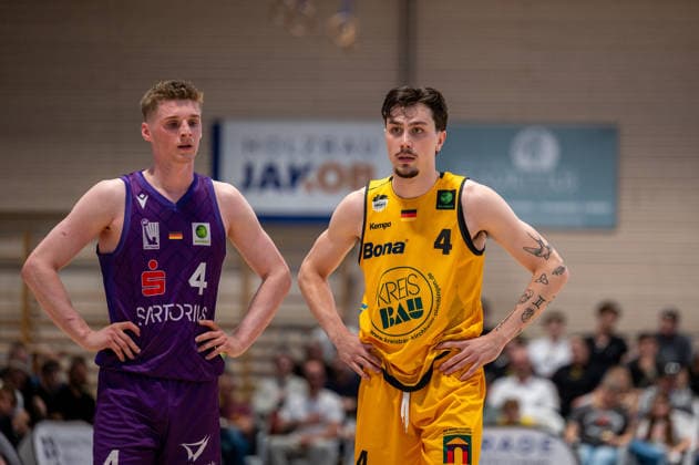 Daniel Kirchner BG Goettingen, 04 , Gian Bahattin Aydinoglu Bozic Estriche Knights Kirchheim, 04 , GER, Bozic Estriche Kirchheim Knights vs BG Goettingen, BARMER 2 Basketball Bundesliga, PlayOffs Quarterfinals 2 Matchday, Season 2025 2026, 09 05 2026 GER, Bozic Estriche Kirchheim Knights vs BG Goettingen, BARMER 2 Basketball Bundesliga, PlayOffs Quarterfinals 2 Matchday, Season 2025 2026, 09 05 2026 Kirchheim unter Teck Copyright: xEibner-Pressefoto SilasxKunzx EP_SKZ