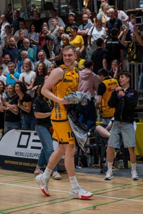 Lukas Werner Zerner Bozic Estriche Knights Kirchheim, 10 , GER, Bozic Estriche Kirchheim Knights vs BG Goettingen, BARMER 2 Basketball Bundesliga, PlayOffs Quarterfinals 2 Matchday, Season 2025 2026, 09 05 2026 GER, Bozic Estriche Kirchheim Knights vs BG Goettingen, BARMER 2 Basketball Bundesliga, PlayOffs Quarterfinals 2 Matchday, Season 2025 2026, 09 05 2026 Kirchheim unter Teck Copyright: xEibner-Pressefoto SilasxKunzx EP_SKZ