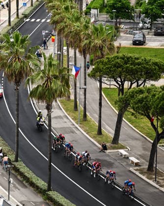 UCI Para Cycling Road World Cup: Round 3 Picture by Olly Hassell SWpix.com - 10 05 2026 - Cycling - UCI Para Cycling Road World Cup: Round 3 - Pescara, Abruzzo, Italy - Men B Road Race - Morgan Fice-Noyes piloted by Christopher Latham (Great Britain), Damien Vereker piloted by Mitchell McLaughlin (Ireland) Copyright: x xSWpix.comx(t axPhotographyxHubxLtd)xOllyxHassell SWpix.comx SWP-3030-14246