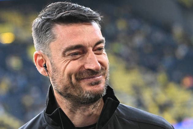 08.05.2026, xjhx, Fussball 1.Bundesliga, Borussia Dortmund - Eintracht Frankfurt v.l. Trainer Albert Riera (Eintracht Frankfurt) (DFL DFB REGULATIONS PROHIBIT ANY USE OF PHOTOGRAPHS as IMAGE SEQUENCES and or QUASI-VIDEO) Dortmund *** 08 05 2026, xjhx, Football 1 Bundesliga, Borussia Dortmund Eintracht Frankfurt v l Coach Albert Riera Eintracht Frankfurt DFL DFB REGULATIONS PROHIBIT ANY USE OF PHOTOGRAPHS as IMAGE SEQUENCES and or QUASI VIDEO Dortmund