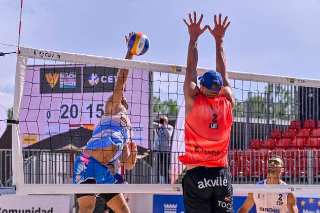 May 10, 2026, Madrid, Madrid, Spain: PABLO PEREZ SUAREZ of Spain and GUSTAVS AUZINS of Lithuania during the men s Quarterfinals match between the Lithuania national team, Nationalteam and the Spanish national team, held at the Beach Pro Tour Futures Madrid 2026 at the Parque Deportivo Puerta de Hierro on May 9, 2026, in Madrid, Spain. Beach Pro Tour Futures Madrid 2026 (Men s) - 05.09.26 (Day Three)  - ZUMAc312 20260510_zsp_c312_059 Copyright: xOscarxManuelxSanchezx