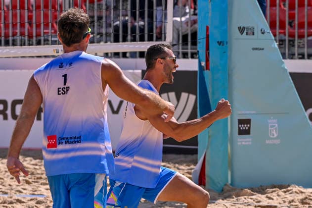 May 10, 2026, Madrid, Madrid, Spain: NATHAN MATOS of Spain celebrates during the men s Quarterfinals match between the Lithuania national team, Nationalteam and the Spanish national team, held at the Beach Pro Tour Futures Madrid 2026 at the Parque Deportivo Puerta de Hierro on May 9, 2026, in Madrid, Spain. Madrid Spain - ZUMAc312 20260510_zsp_c312_032 Copyright: xOscarxManuelxSanchezx