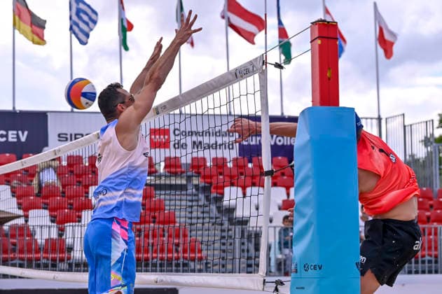 May 10, 2026, Madrid, Madrid, Spain: GUSTAVS AUZINS of Lithuania and NATHAN MATOS of Spain during the men s Quarterfinals match between the Lithuania national team, Nationalteam and the Spanish national team, held at the Beach Pro Tour Futures Madrid 2026 at the Parque Deportivo Puerta de Hierro on May 9, 2026, in Madrid, Spain. Beach Pro Tour Futures Madrid 2026 (Men s) - 05.09.26 (Day Three)  - ZUMAc312 20260510_zsp_c312_124 Copyright: xOscarxManuelxSanchezx