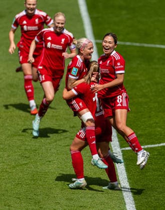 Football - Women™s FA Cup - Semi-Final - Liverpool FC Women v Brighton & Hove Albion FC Women ST HELENS, ENGLAND - Sunday, May 10, 2026: Liverpool s Denise O Sullivan (L) celebrates after scoring the first goal during the Women™s FA Cup Semi-Final match between Liverpool FC Women and Brighton & Hove Albion FC Women at the St Helens Stadium. (Photo by David Rawcliffe Propaganda) ST HELENS St Helens Stadium MERSEYSIDE ENGLAND  Copyright: xPropagandaxPhotoxAgencyx P2026-05-10-Liverpool_W_Brighton_W-11