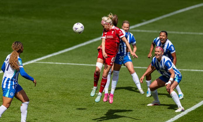 Football - Women™s FA Cup - Semi-Final - Liverpool FC Women v Brighton & Hove Albion FC Women ST HELENS, ENGLAND - Sunday, May 10, 2026: Liverpool s Denise O Sullivan scores the first goal with a header during the Women™s FA Cup Semi-Final match between Liverpool FC Women and Brighton & Hove Albion FC Women at the St Helens Stadium. (Photo by David Rawcliffe Propaganda) ST HELENS St Helens Stadium MERSEYSIDE ENGLAND  Copyright: xPropagandaxPhotoxAgencyx P2026-05-10-Liverpool_W_Brighton_W-18