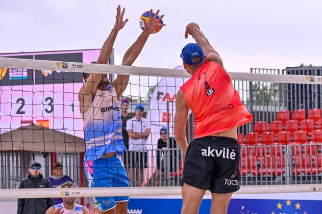 May 10, 2026, Madrid, Madrid, Spain: GUSTAVS AUZINS of Lithuania and NATHAN MATOS of Spain during the men s Quarterfinals match between the Lithuania national team, Nationalteam and the Spanish national team, held at the Beach Pro Tour Futures Madrid 2026 at the Parque Deportivo Puerta de Hierro on May 9, 2026, in Madrid, Spain. Madrid Spain - ZUMAc312 20260510_zsp_c312_137 Copyright: xOscarxManuelxSanchezx