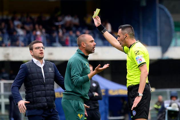 Marco di Bello ,Verona™s head coach Paolo Sammarco during the Serie A soccer match between Hellas Verona and Como at the Bentegodi Stadium in Verona, north west Italy - Sunday , May 10 , 2026. - Soccer .  Copyright: xPaolaxGarbuio Lapressex