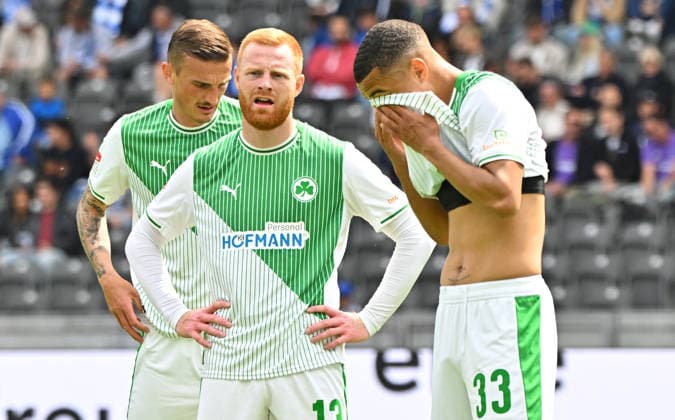 10 05 2026 Soccer Season 2025 2026 2 Soccer Bundesliga 33 Matchday Hertha BSC Berlin SpVgg Greuther Fürth SGF Kleeblatt Sportfoto Zink MeZi xmexzix DFL regulations prohibit any use of photographs as image sequences and or quasi video only for editorial use Paul Will 13, SpVgg Greuther Fürth disappointed disappointment