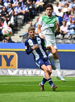10 05 2026 Soccer Season 2025 2026 2 Soccer Bundesliga 33 Matchday Hertha BSC Berlin SpVgg Greuther Fürth SGF Kleeblatt Sportfoto Zink xwoxzix DFL regulations prohibit any use of photographs as image sequences and or quasi video only for editorial use Michael Cuisance 10, Hertha BSC Berlin Reno Münz Muenz 5, SpVgg Greuther Fürth