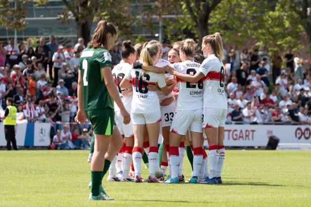 Goal for 1 0 by Fabienne Dongus VFB Stuttgart Frauen, 33 , cheer, cheer, cheer with Janina Hechler VFB Stuttgart Frauen, 16 , Jana Beuschlein VFB Stuttgart Frauen, 20 , Maximiliane Rall VFB Stuttgart Frauen, 08 , GER, VfB Stuttgart Women vs VfL Wolfsburg II, Football, 2 Womens Bundesliga, 25 Matchday, Season 2025 2026, 10 085 2026, GER, VfB Stuttgart Women vs VfL Wolfsburg II, Football, 2 Womens Bundesliga, 25 Matchday, Season 2025 2026, 10 085 2026, Stuttgart Copyright: xEibner-Pressefoto EdwardxCheungx EP_ECG