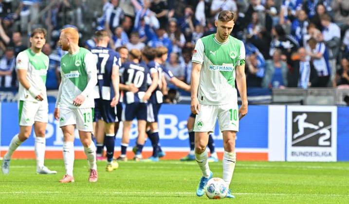 10 05 2026 Soccer Season 2025 2026 2 Soccer Bundesliga 33 Matchday Hertha BSC Berlin SpVgg Greuther Fürth SGF Kleeblatt Sportfoto Zink MeZi xmexzix DFL regulations prohibit any use of photographs as image sequences and or quasi video only for editorial use Branimir Hrgota 10, SpVgg Greuther Fürth disappointed disappointment after conceding goal to 1 0