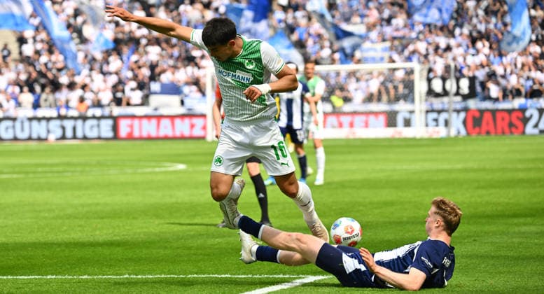 10 05 2026 Soccer Season 2025 2026 2 Soccer Bundesliga 33 Matchday Hertha BSC Berlin SpVgg Greuther Fürth SGF Kleeblatt Sportfoto Zink xwoxzix DFL regulations prohibit any use of photographs as image sequences and or quasi video only for editorial use Aaron Keller 16, SpVgg Greuther Fürth Julian Eitschberger 2, Hertha BSC Berlin