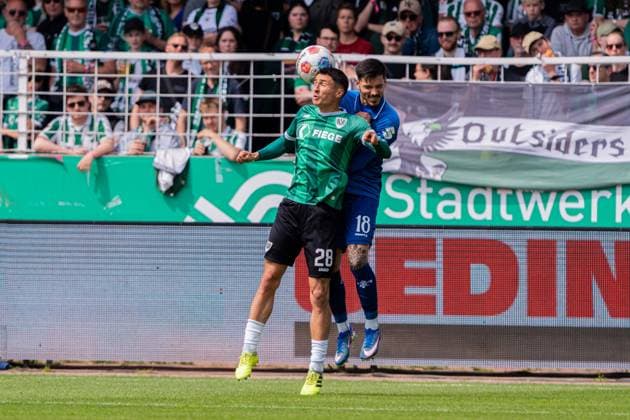 Münster, Germany 10 May 2026 2 BL 2025 2026 Sp 33 SC Preußen Münster v SV Darmstadt 98 Pictured from left in duel Marco Meyerhoefer PRM and Raoul Petretta Darmstadt DFL DFB regulations prohibit any use of photographs as image sequences and or quasi video LVM Preussenstadion Nordrhein Westfalen Copyright: xFotostandx xKruczynskix