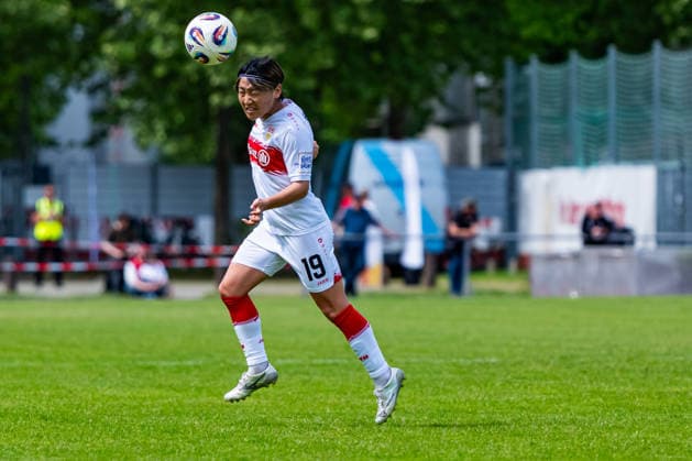 2 Womens Bundesliga VfB Stuttgart vs Vfl Wolfsburg II 10 05 2026 Stuttgart, GERMANY 10 May 2026 Yuka Hirano VfB Stuttgart, 19 heading the ball during the match between VfB Stuttgart and Vfl Wolfsburg II on matchday 25 of the 2 Womens Bundesliga at the PSV Stuttgart sports ground Copyright: xBEAUTIFULxSPORTS Steinx